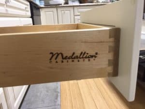 Medallion Logo | Who Made My Cabinets?